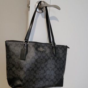 Coach Gallery Zip Top Tote Signature Black Leather Handbag